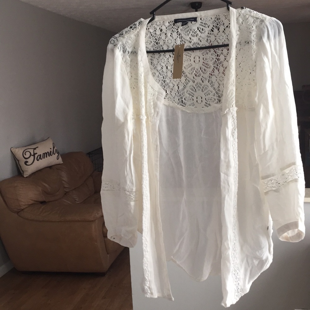 American Eagle Button Up